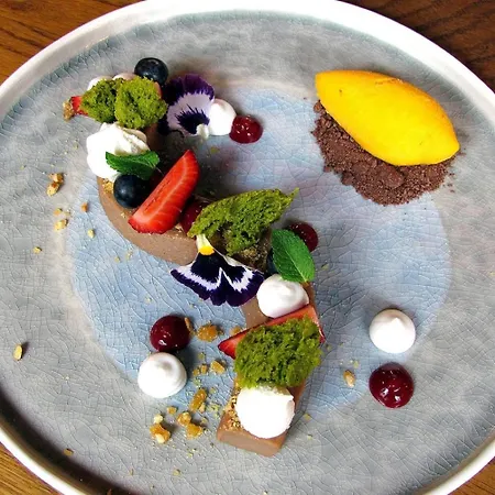 Apartament Cozy 3-bedroom With Stylish Comfort And Chic Decor