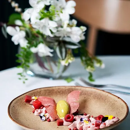 Cozy 3-bedroom With Stylish Comfort And Chic Decor Apartament