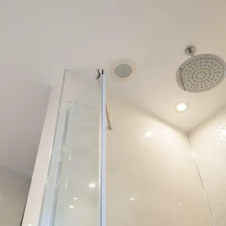 Cozy 3-bedroom With Stylish Comfort And Chic Decor 公寓 *