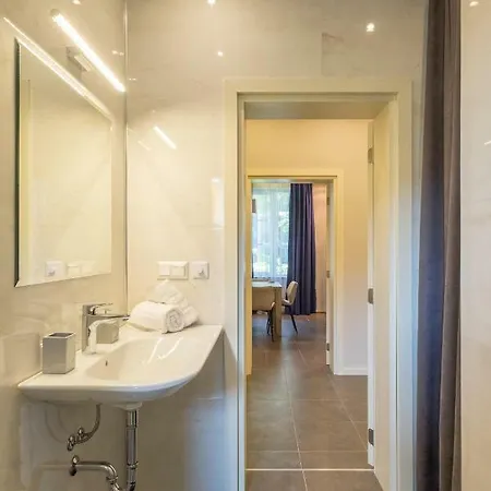 Cozy 3-bedroom With Stylish Comfort And Chic Decor *