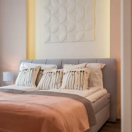 Cozy 3-bedroom With Stylish Comfort And Chic Decor