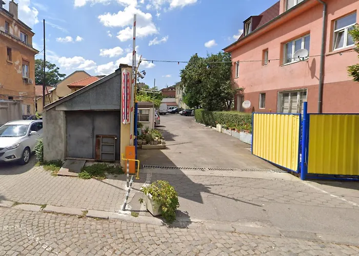 Cozy 3-bedroom With Stylish Comfort And Chic Decor Appartement Sofia