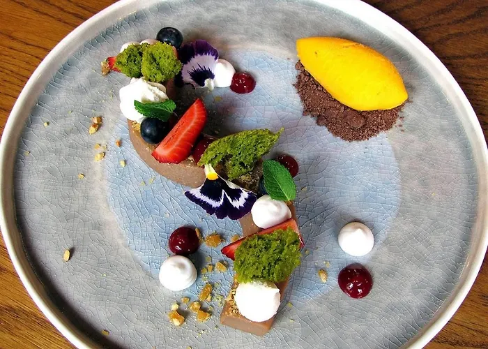 Apartament Cozy 3-bedroom With Stylish Comfort And Chic Decor