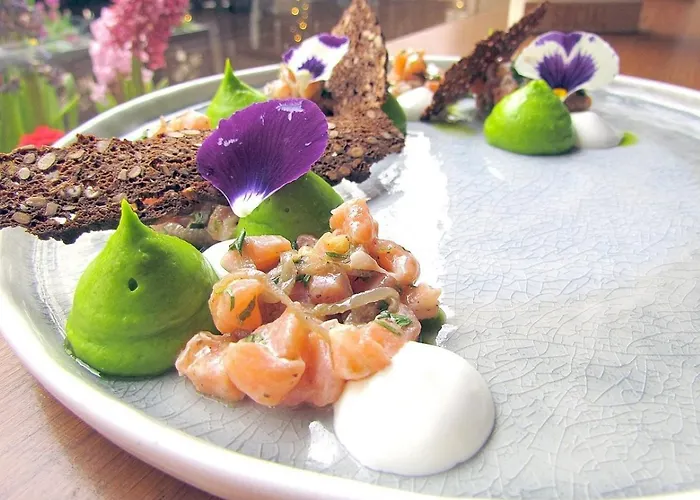 Appartement Cozy 3-bedroom With Stylish Comfort And Chic Decor *