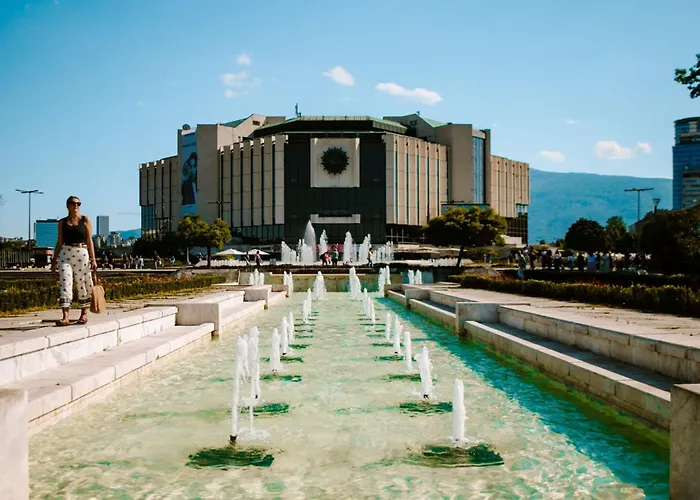 Appartement Cozy 3-bedroom With Stylish Comfort And Chic Decor