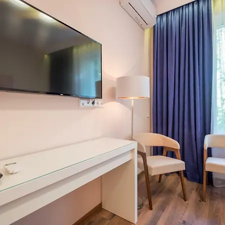 Cozy 3-bedroom With Stylish Comfort And Chic Decor Apartman Szófia